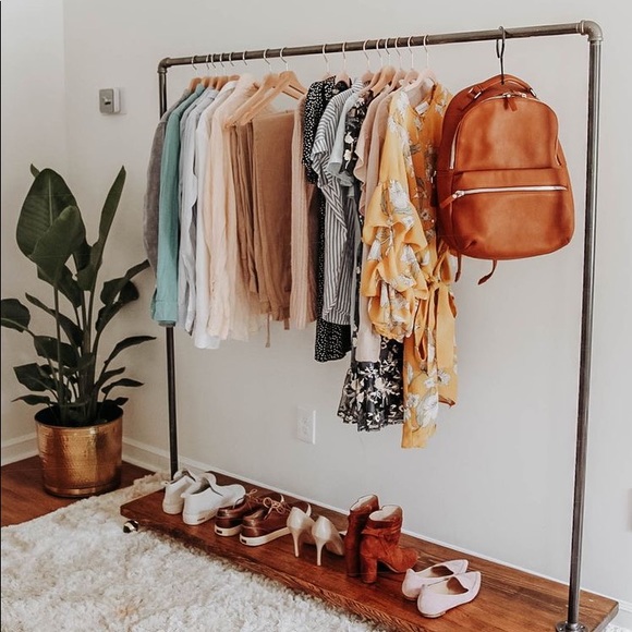 Meet your Posher, Alex - Picture 1 of 1